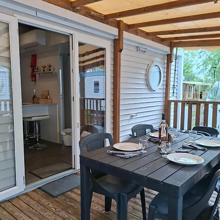 La Closerie Des Cles ,mobil-home 4 Etoiles Parentis-en-Born